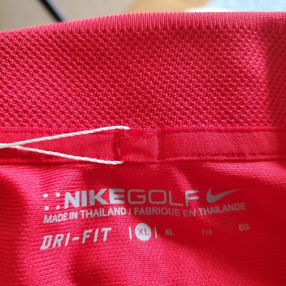 Nike Sports Men Polo Shirt - Picture 8 of 8